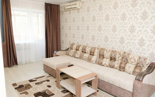 Bukhar Zhirau 44 V Serdtse Goroda Flat