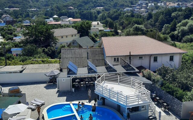 Moreon Hotel