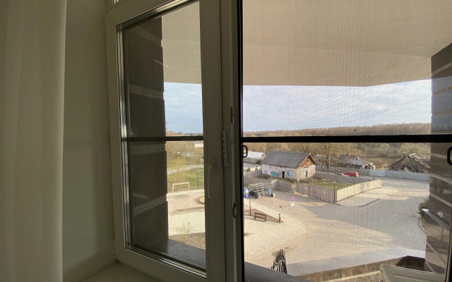 Апартаменты в современном стиле с камином