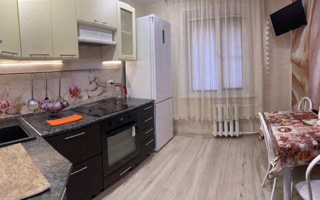 Квартира Просторная Трехкомнатная