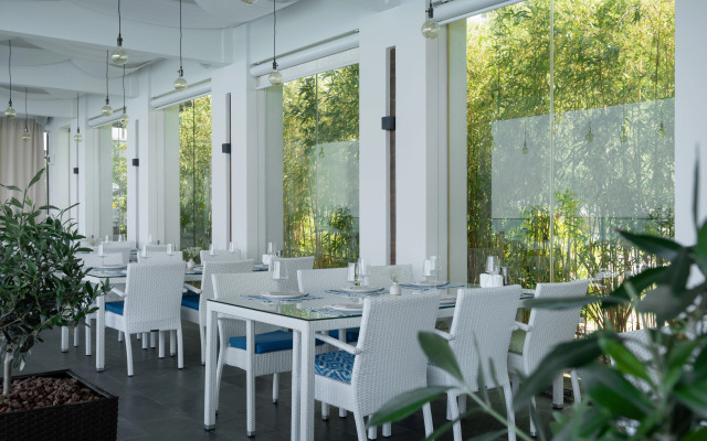 Нotel HIDENS Apart Hotel