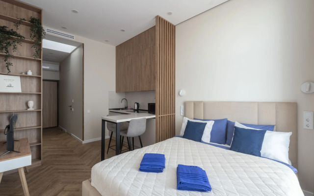 S Lichnoy Terrasoy Na Kryshe Doma Okolo Metro Apartments