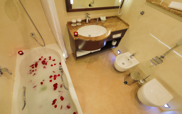 Hotel Romance