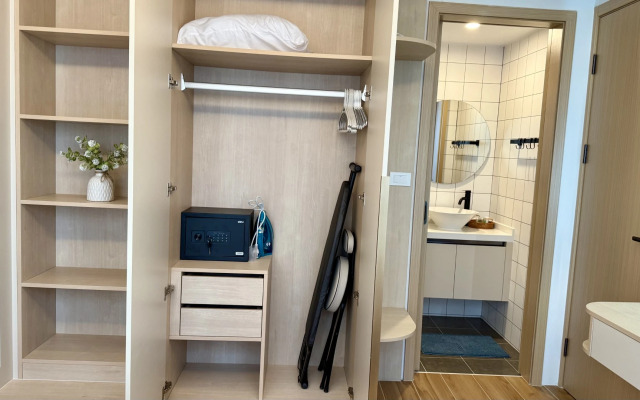 Sovremennaya Ryadom s Plyazhem Kamala Flat