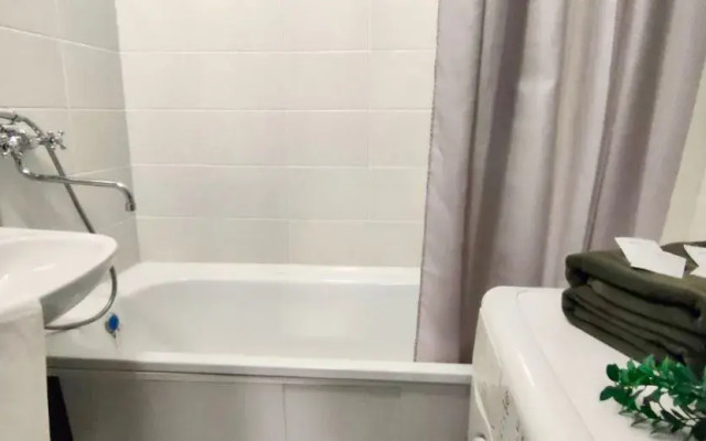 Na Ulitse Shumilova 30 Flat