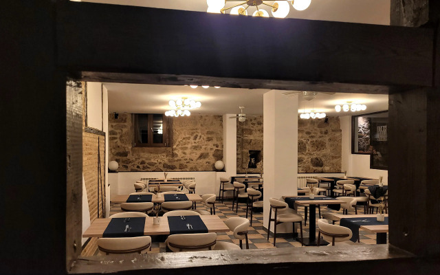 Hospedium Hotel La Fuente