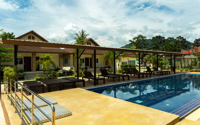 Lipa Bay Residence Resort Hotel