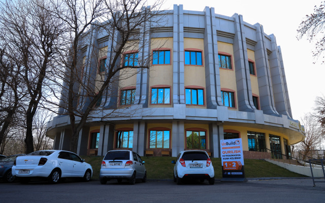 Expo Hotel