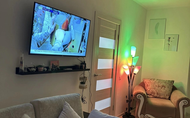 U Znamenitoy Mikrokhirurgii Glaza Imeni Fedorova Flat