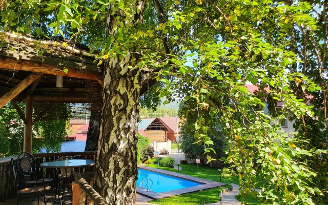 Kamenny Tsvetok Guest House