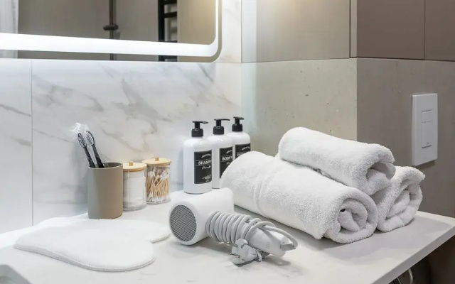 Apartamenty More Suite s Potrasausim Vidom na Zaliv v 5 Minutah ot Centra Goroda