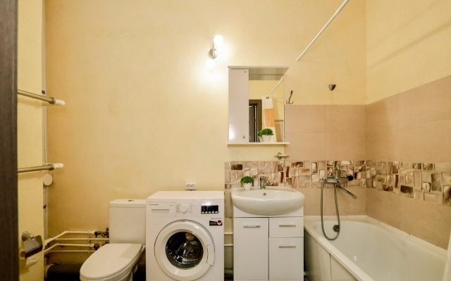 Трехместные апартаменты с Балконом и Видом на Озеро