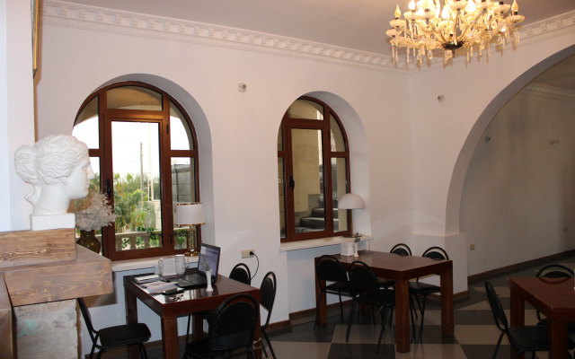 Otyak Hotel