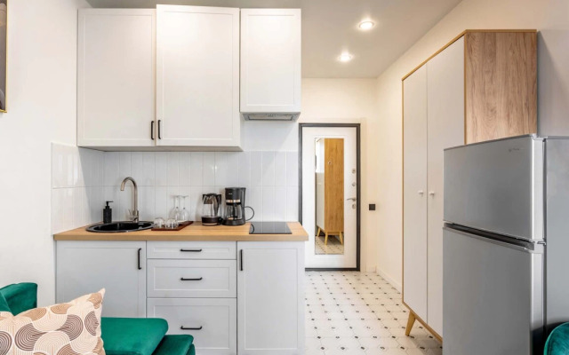 Apartments Studiya S Balkonom Na Skolkovskoy 9b