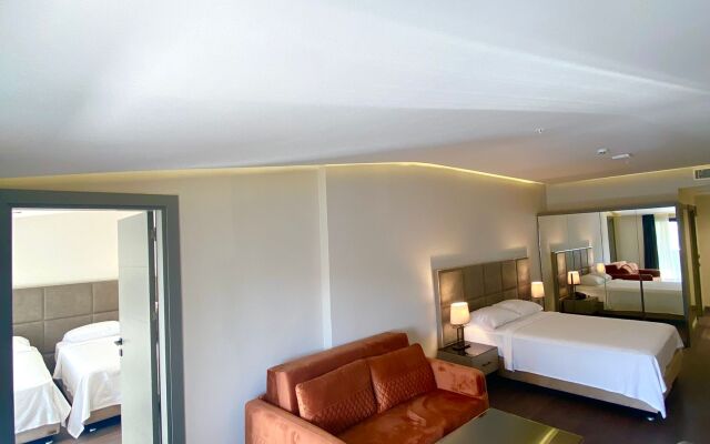 Alice Hotel Antalya