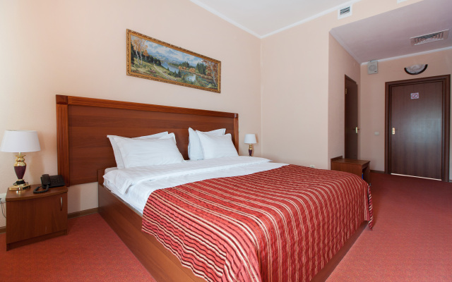 Regina-Peterburgskaya Hotel