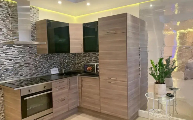 Апартаменты Студия Родионова 192/3