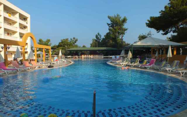 Tuntas Family Suites Kusadasi