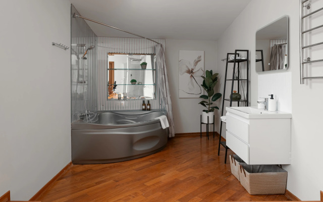 Квартира GM Apartments Шикарная двухуровневая у Арбата