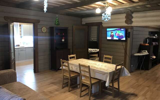 Dom u Lesa Guest House