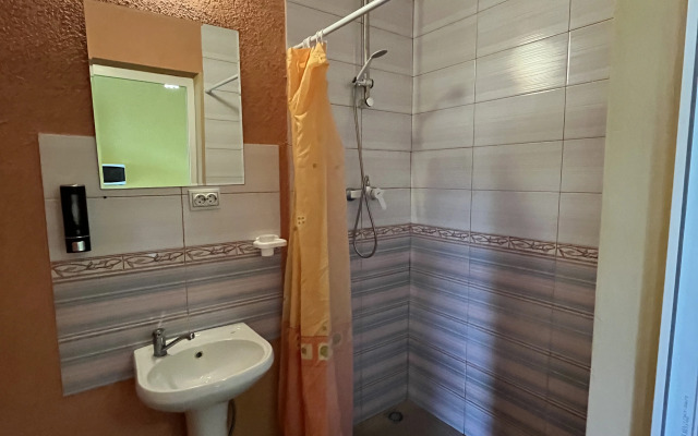 Na Tamanskoy 10 Guest House