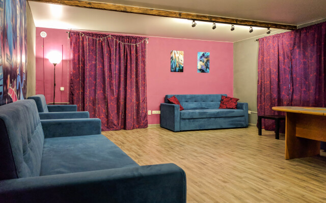 Pati Holl Guest house	