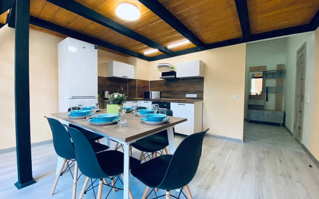 Апартаменты Room-Room Хользунова 40