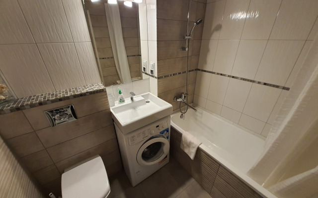 Mayak Vidovye Dvukhurovnevye Apartamenty Na 21 Etazhe Flat