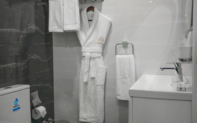 Aliz Boulevard Hotel