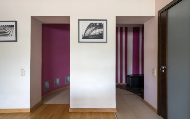 Квартира SpbMain СпбМэйн на наб. реки Карповки