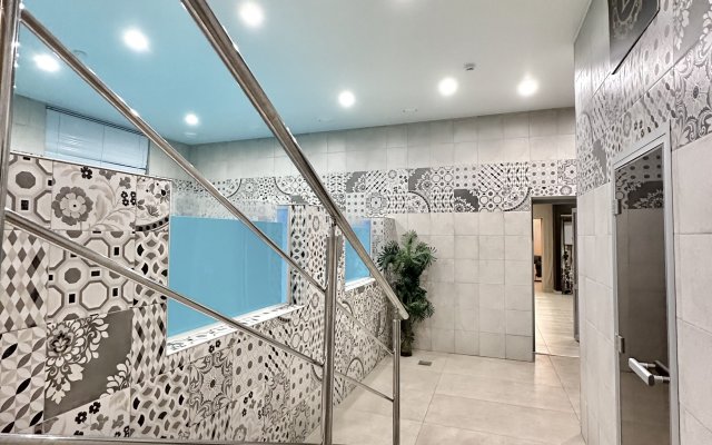 4-Kh Komnatnaya S Basseynom I Saunoy Flat
