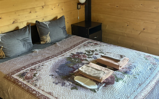 Отель Лукино