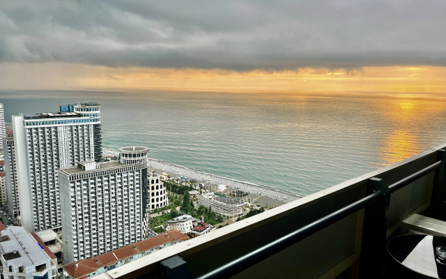 HappyRent Orbi блок C View of the sea and mountains Apartments