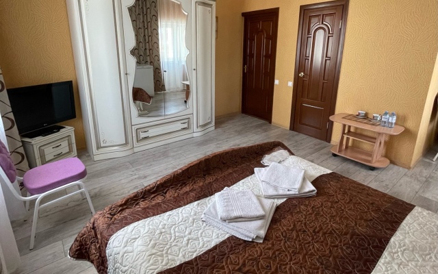 Отель Радуга