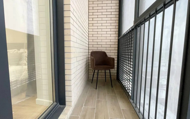 Yousinn Krasny Pr 167 Apartments