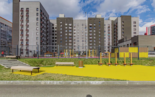 Апартаменты Горки с балконом рядом с метро и ТЦ