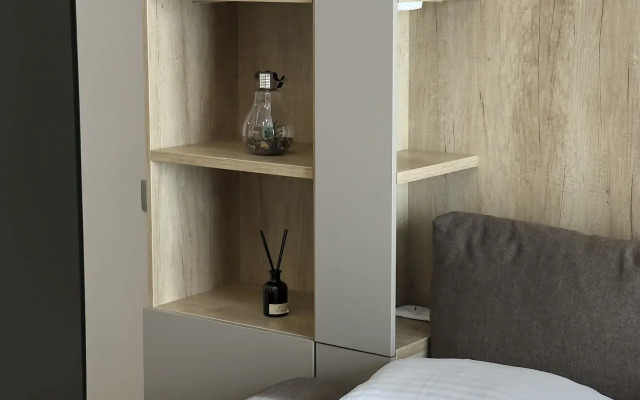 Апартаменты Бумажный пр. 4 кв. 69