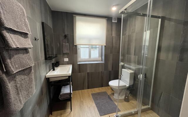 Zhit Legko Guest House