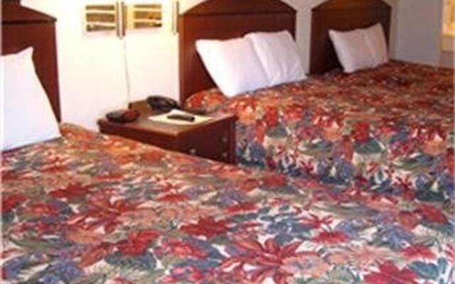 Cedar Creek Inn Hotel