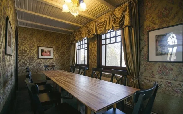 Co Svoim Bannym Kompleksom I Baccejnom Private House