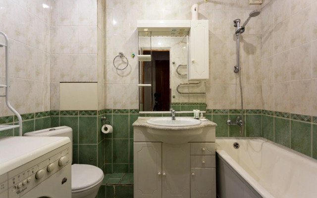 Na Ulitse Industrialnaya 15/1 Flat