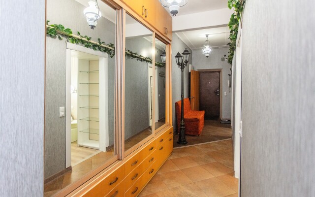 Na Tverskom Prospekte Flat