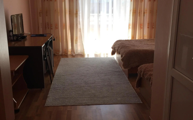 San-Mari Guest House