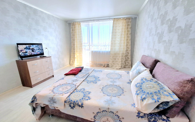 Komsomolskaya 106/3 Flat