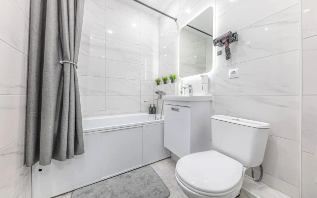Uyutnaya Studiya V  Zhk Parkovy Flat