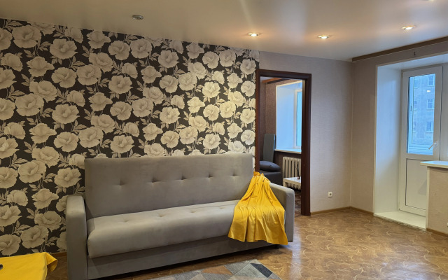 Квартира Кировград Центр на Свердлова 53 с Балконом