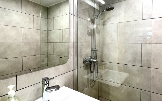 Stidiya Loft Dvikhurovnevaya Yarapartments Flat