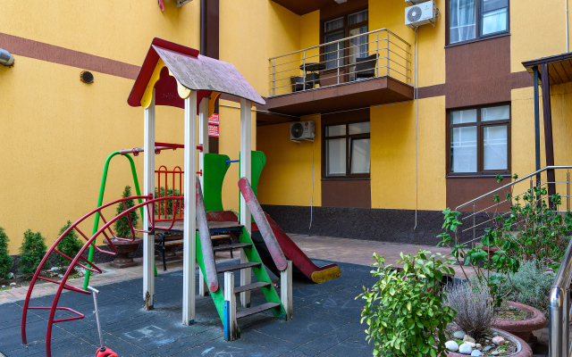 Nizhneimeretinskaya 137A Lorren Red Apartments