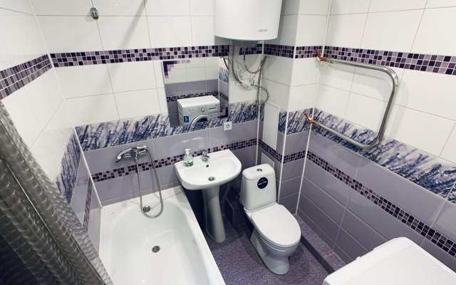 Na Bogdana Khmelnitskogo 13 Apartments