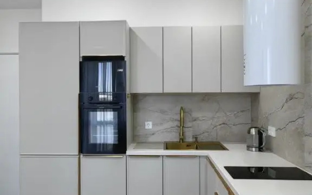 Квартира Комфортная евродвухкомнатная возле аэропорта